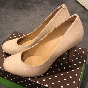 Kelly & Katie Pumps